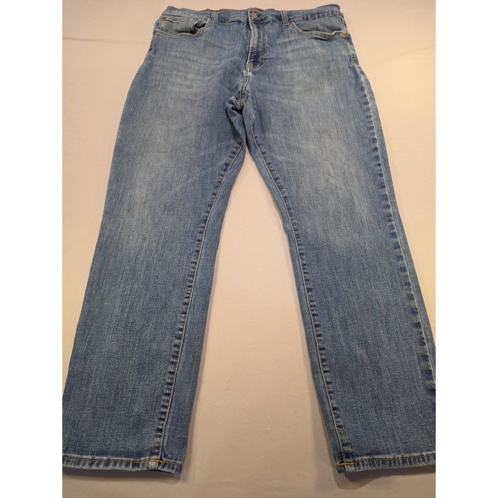 Lucky Brand 410 Athletic‎ Straight Jeans Mens 38x29 Medium Wash Blue Denim